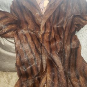 Vintage Brown/black striped fur